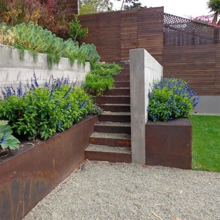 Corten Steel Retaining Wall Rusted Edge